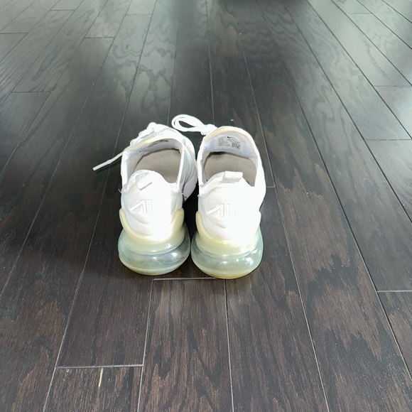 Nike Air Max 270 - Picture 5 of 7